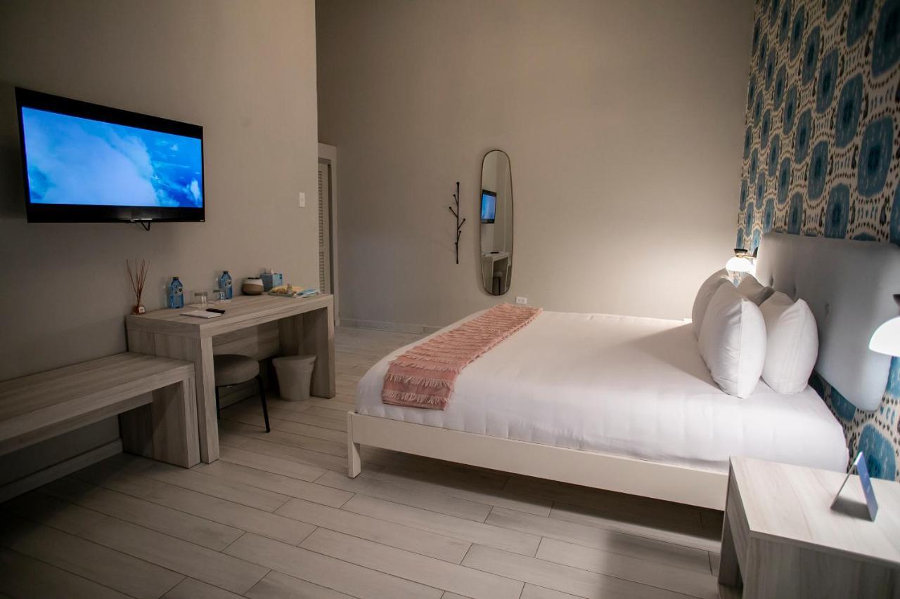 Tropica Beach Hotel (Adults Only) San Juan Eksteriør billede