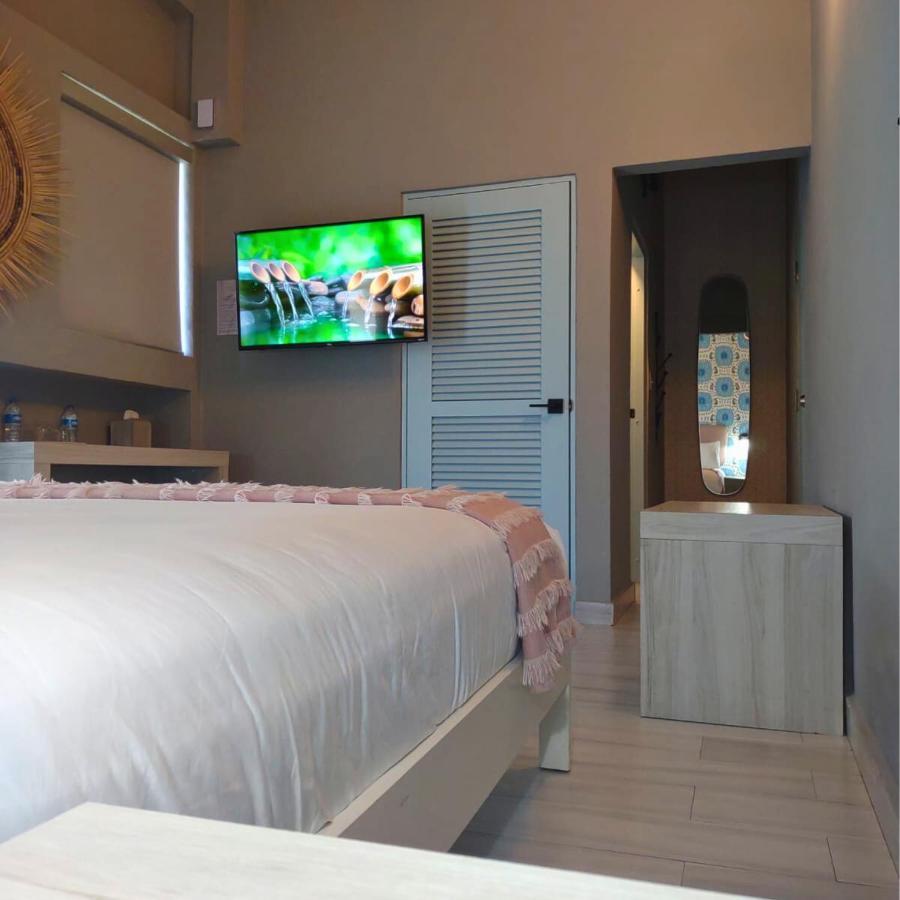 Tropica Beach Hotel (Adults Only) San Juan Eksteriør billede