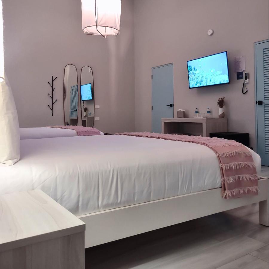 Tropica Beach Hotel (Adults Only) San Juan Eksteriør billede