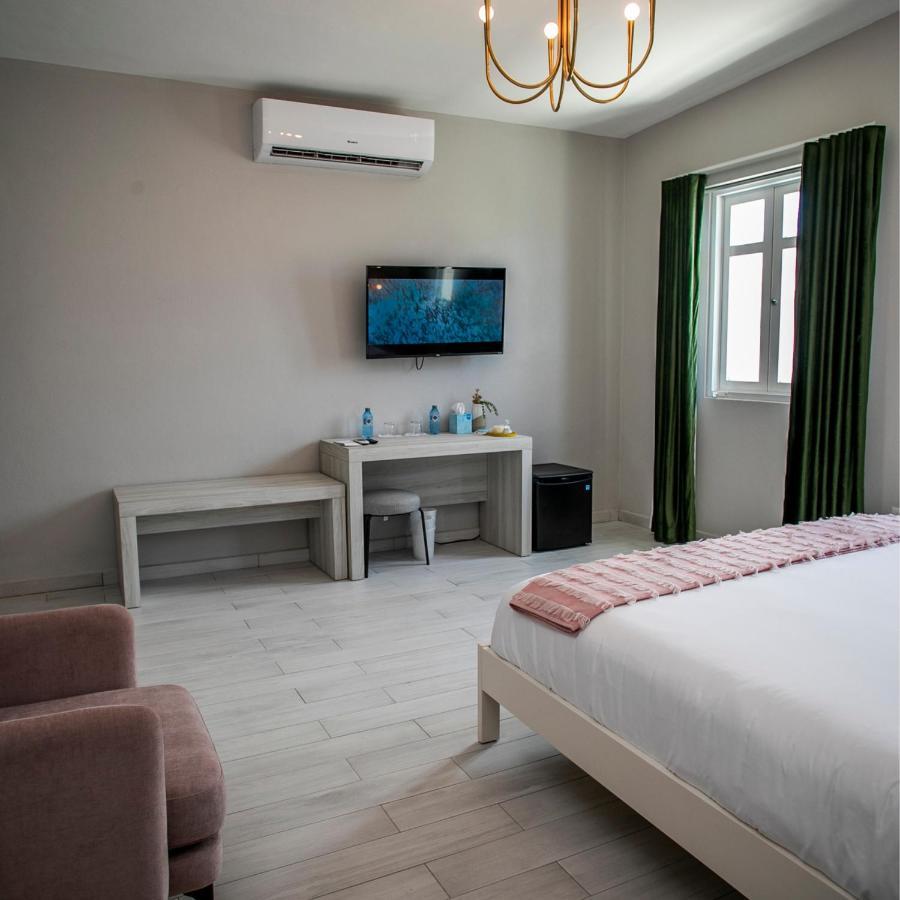 Tropica Beach Hotel (Adults Only) San Juan Eksteriør billede